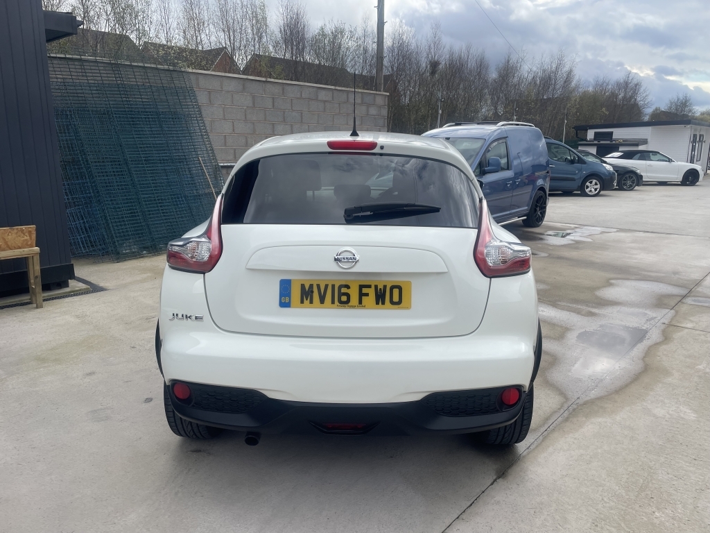 Nissan Juke 1.2 Acenta Dig-t MV16FWO White #6