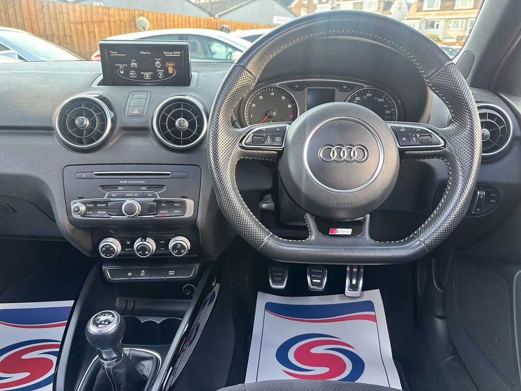 Audi A1 1.4 Tfsi Cod Black Edition Sportback Ma WL17JTY Red #6