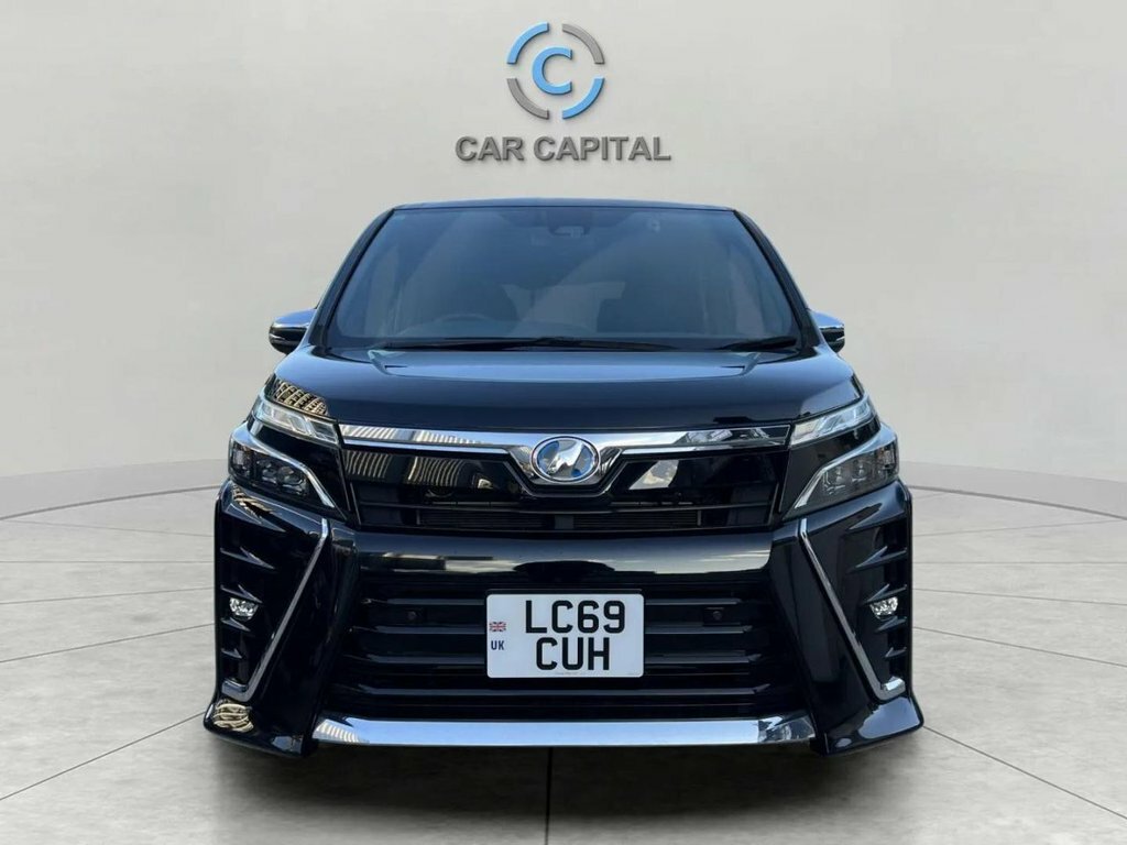 Toyota Noah Mpv Black