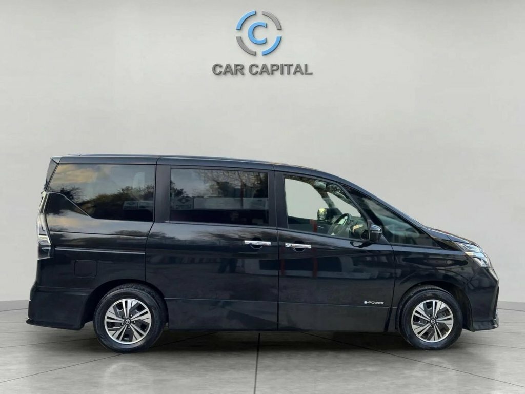 Nissan Serena Mpv Black #3