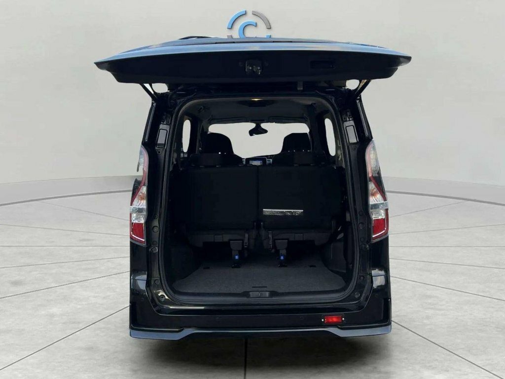 Nissan Serena Mpv Black #6