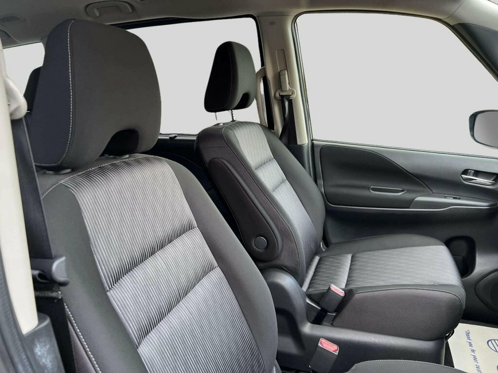Nissan Serena Mpv Silver #24