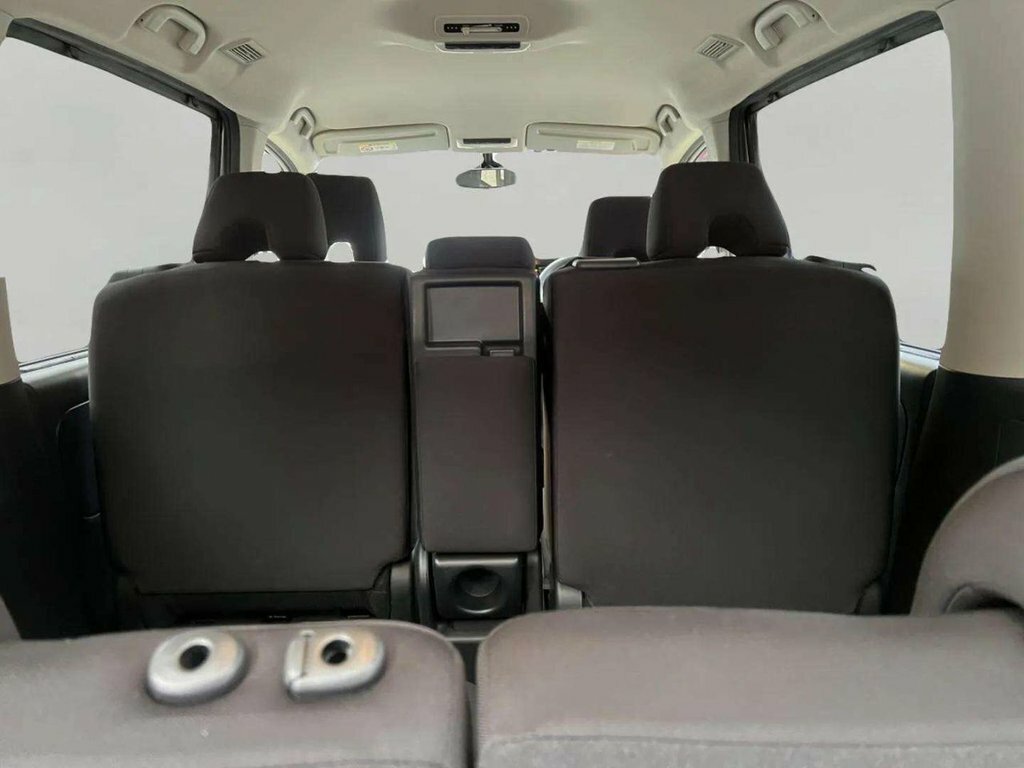 Nissan Serena 2.0 16V Excursion Silver #10