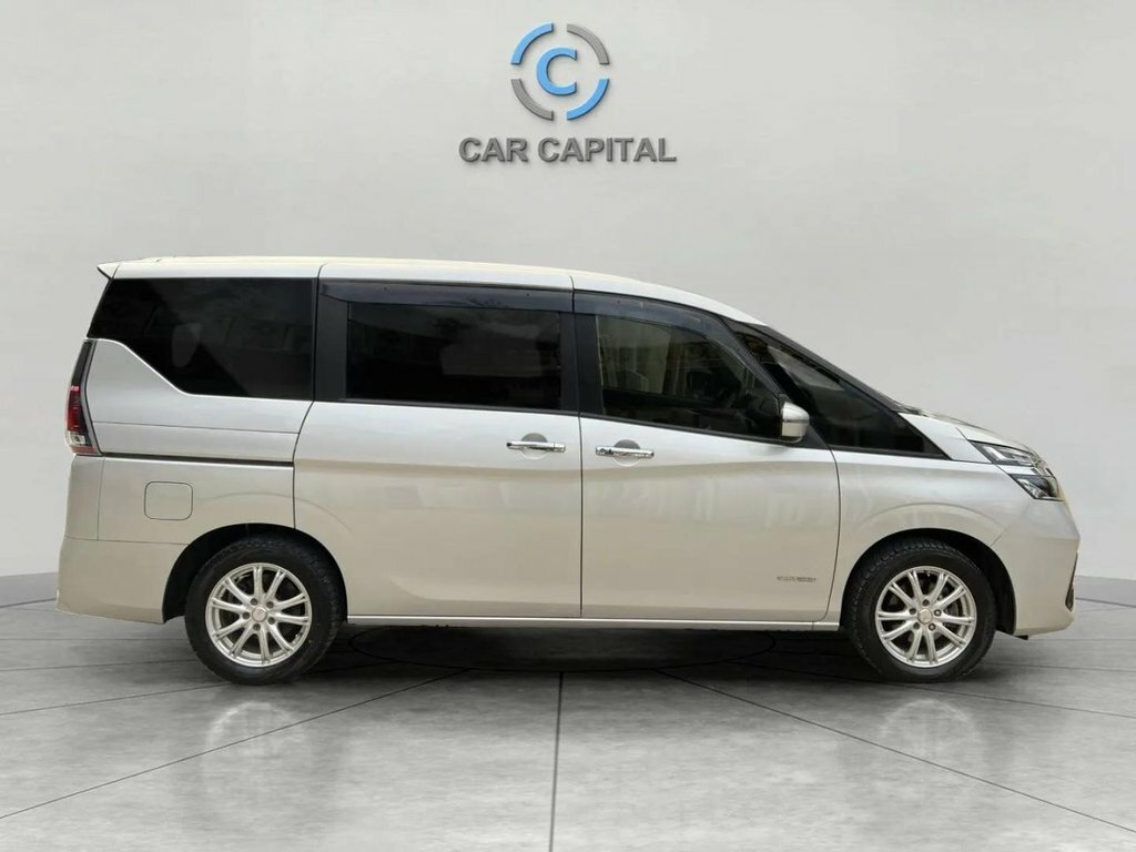 Nissan Serena Mpv Silver #4
