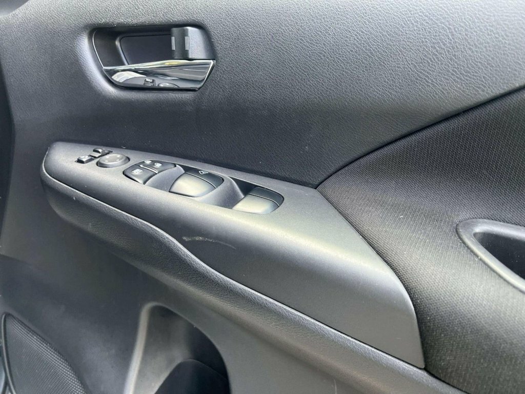 Nissan Serena Silver #33