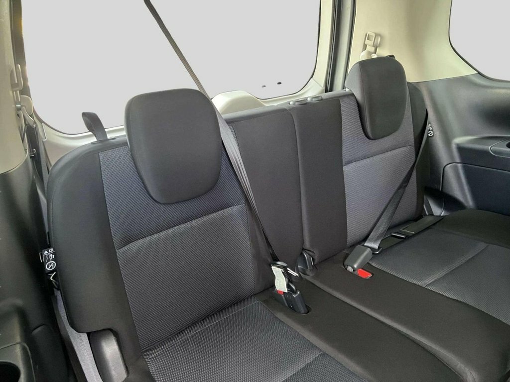 Nissan Serena Silver #20