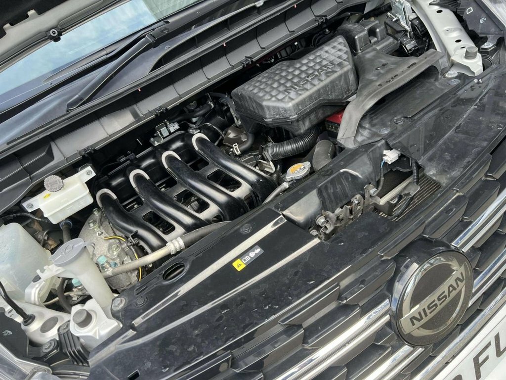 Nissan Serena Silver #39