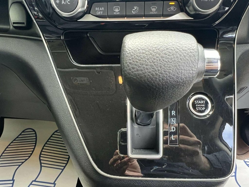 Nissan Serena Silver #27