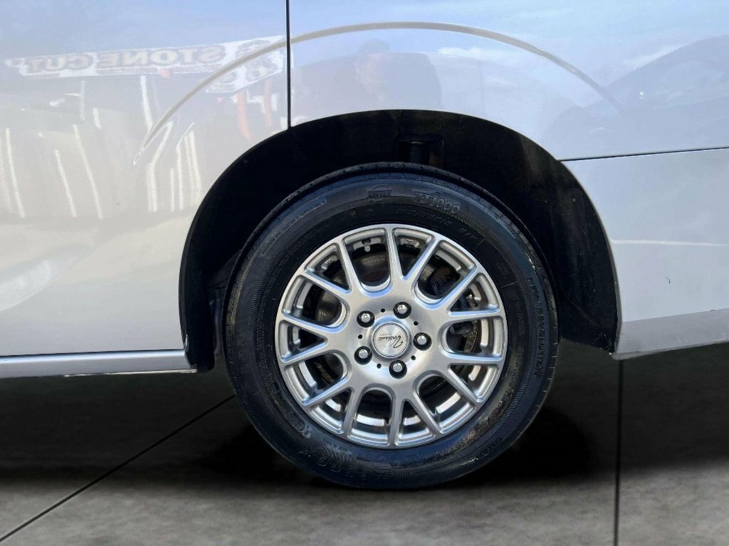 Nissan Serena Silver #14