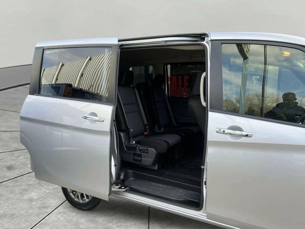 Nissan Serena Silver #19