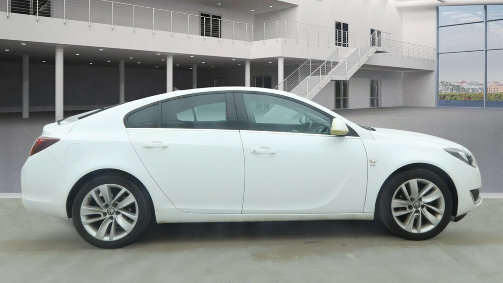 Vauxhall Insignia 1.6 Cdti Sri Nav DT16CZM White #2