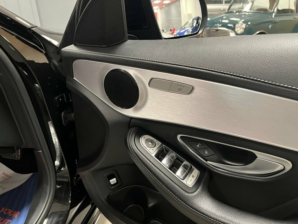 Mercedes-Benz C Class Saloon XV13ENA Black #6