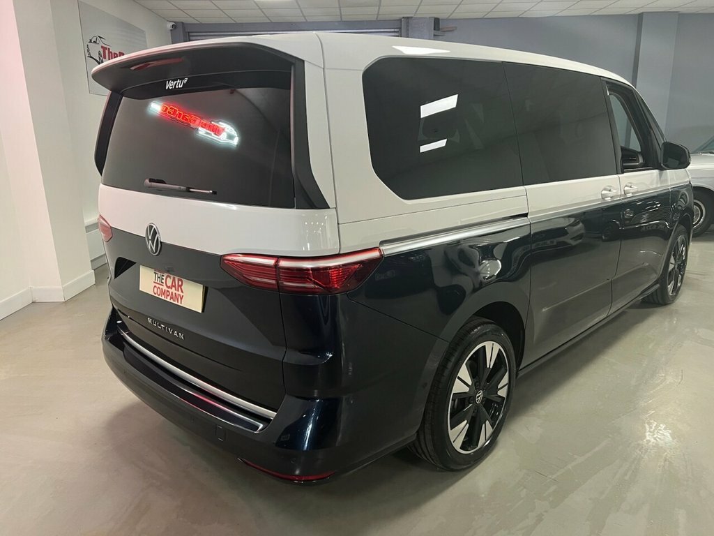 Volkswagen Multivan Mpv VO26FXC #5