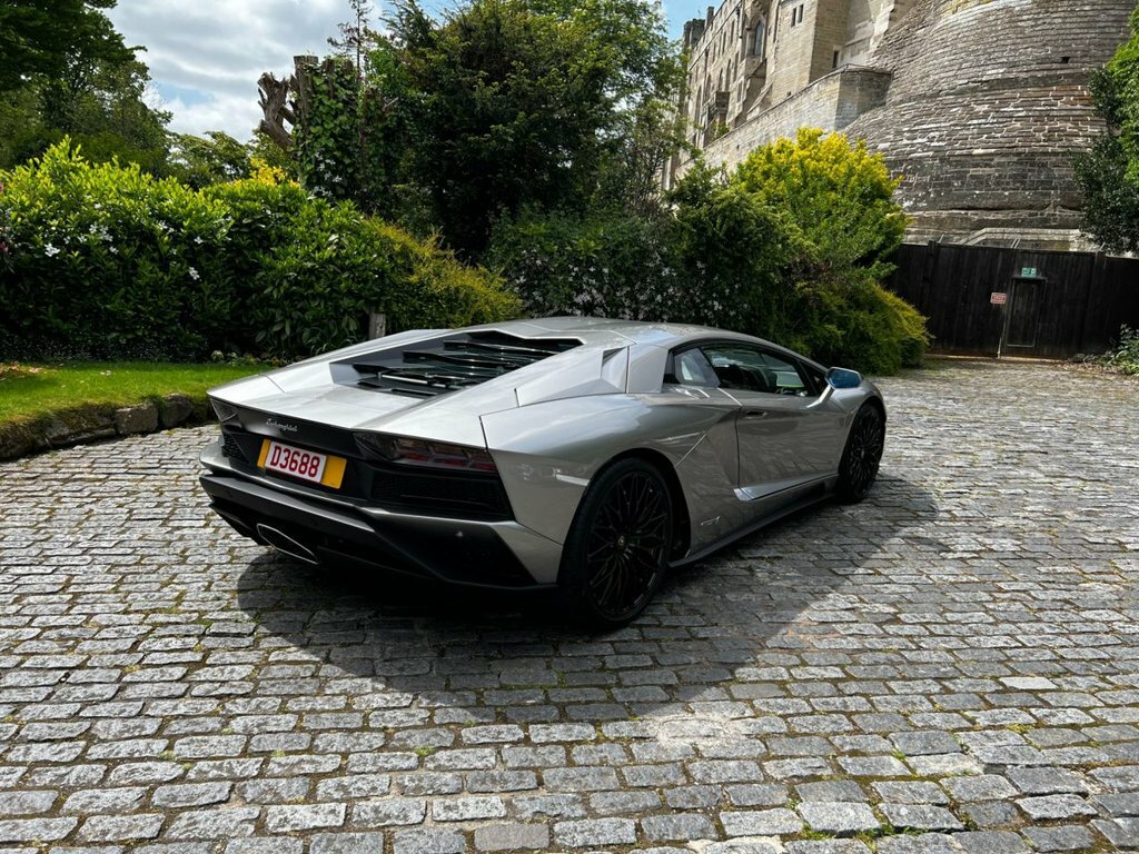 Lamborghini Aventador 6.5 V12 S 4Wd FJ18DJY Grey #2