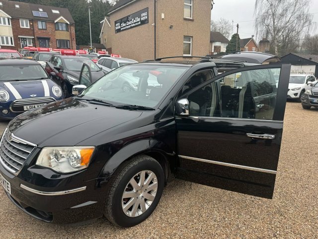 Chrysler Grand Voyager Crd Limited Black #24
