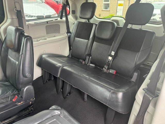 Chrysler Grand Voyager Crd Limited Black #15