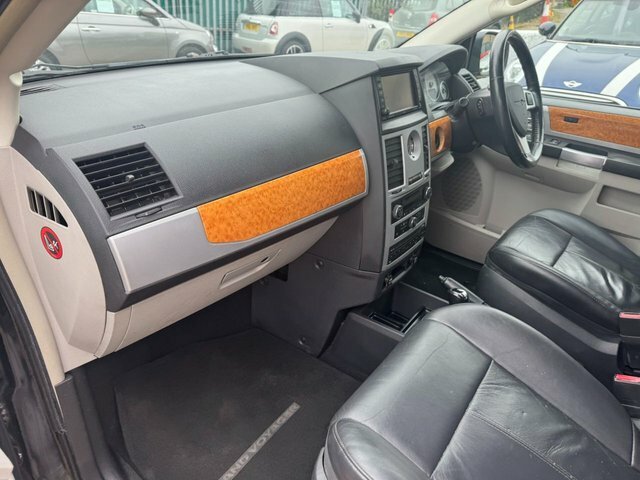 Chrysler Grand Voyager Crd Limited Black #12