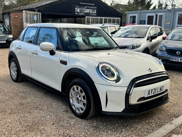 Mini Hatch 1.5 One Classic Hatchback Euro 6 AY21LWO White #6