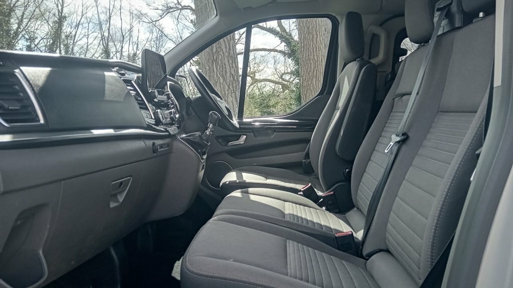 Ford Tourneo Custom 2L Titanium Silver #2