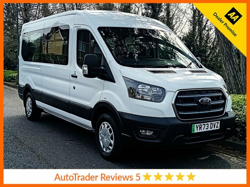 Ford Transit Custom Minibus White