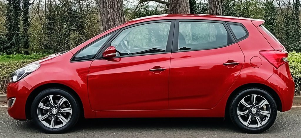 Hyundai Ix20 1.4L Se EJ67HZH Red #5