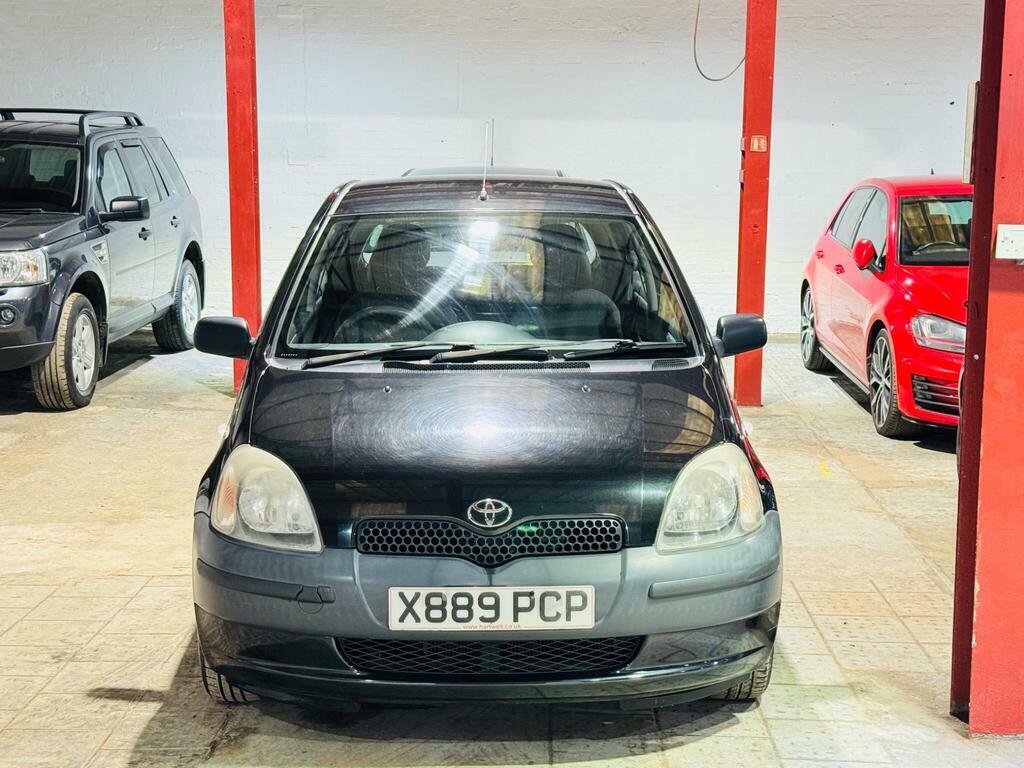 Toyota Yaris 1.3 Vvt-i 16V Cdx Silver #2