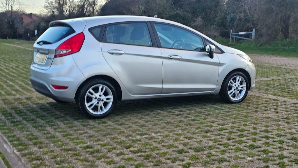 Ford Fiesta 1.25 Edge Hatchback FL60NJN Silver #4