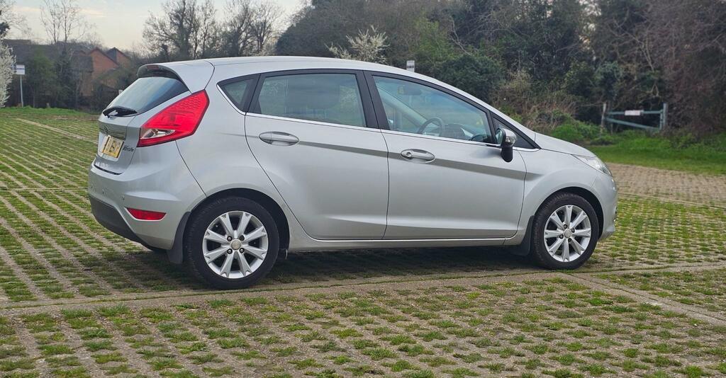 Ford Fiesta 1.4 Zetec Hatchback AV59EXP Silver #5
