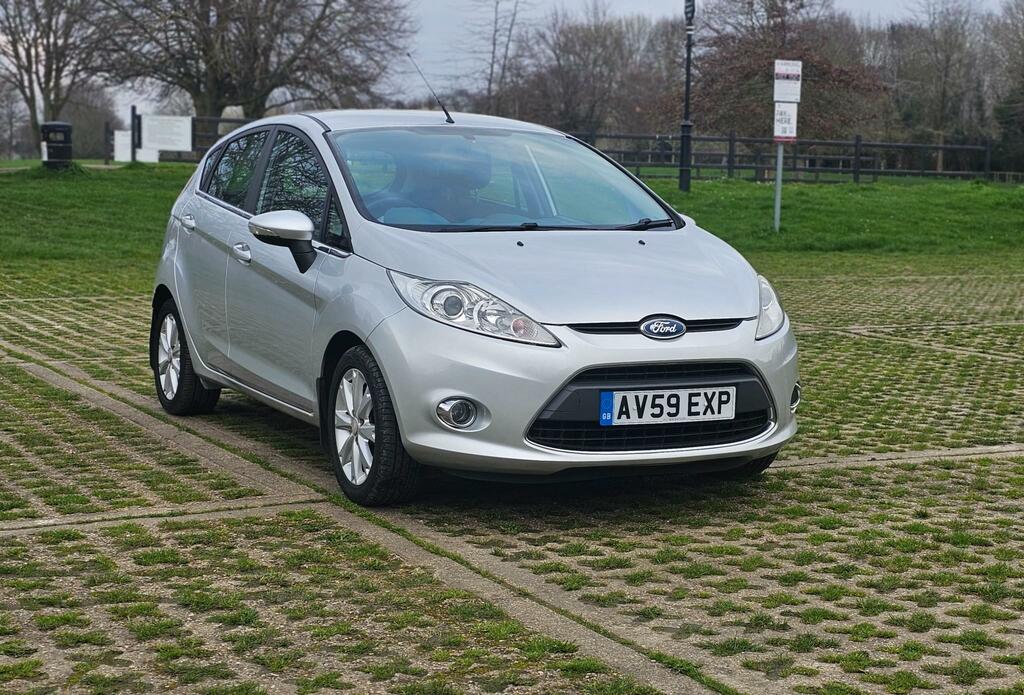 Ford Fiesta 1.4 Zetec Hatchback Silver