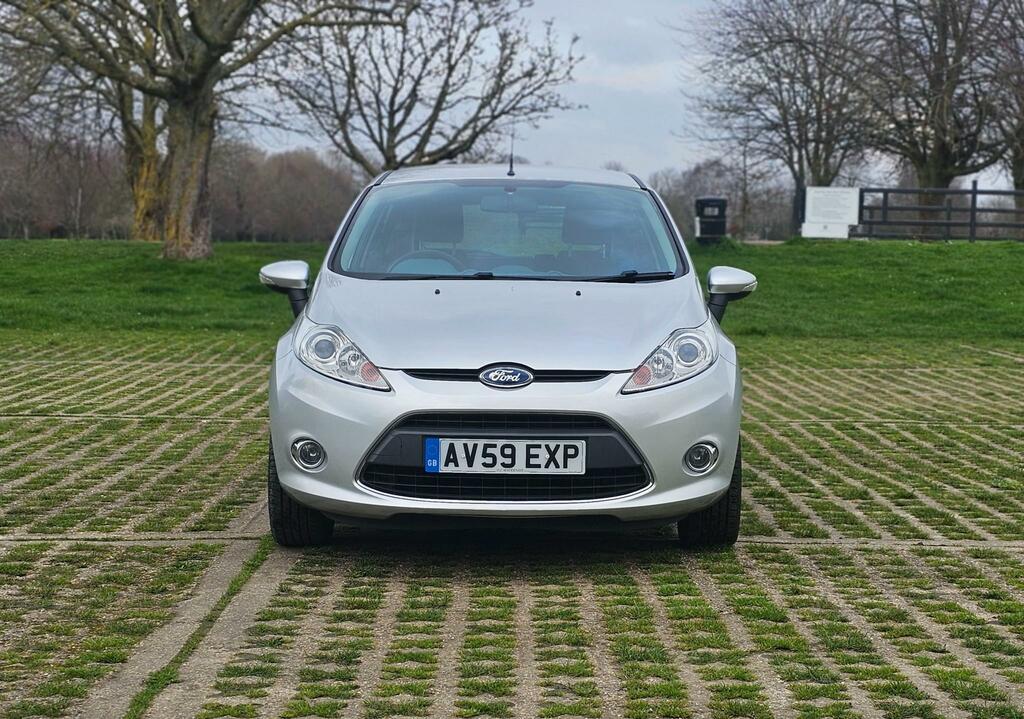 Ford Fiesta 1.4 Zetec Hatchback AV59EXP Silver #2