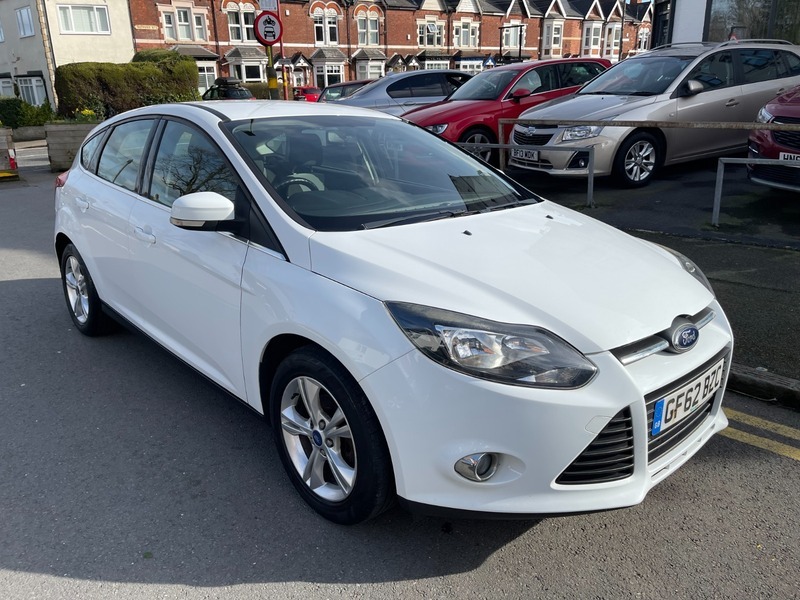 Ford Focus Zetec GF62BZC White #4