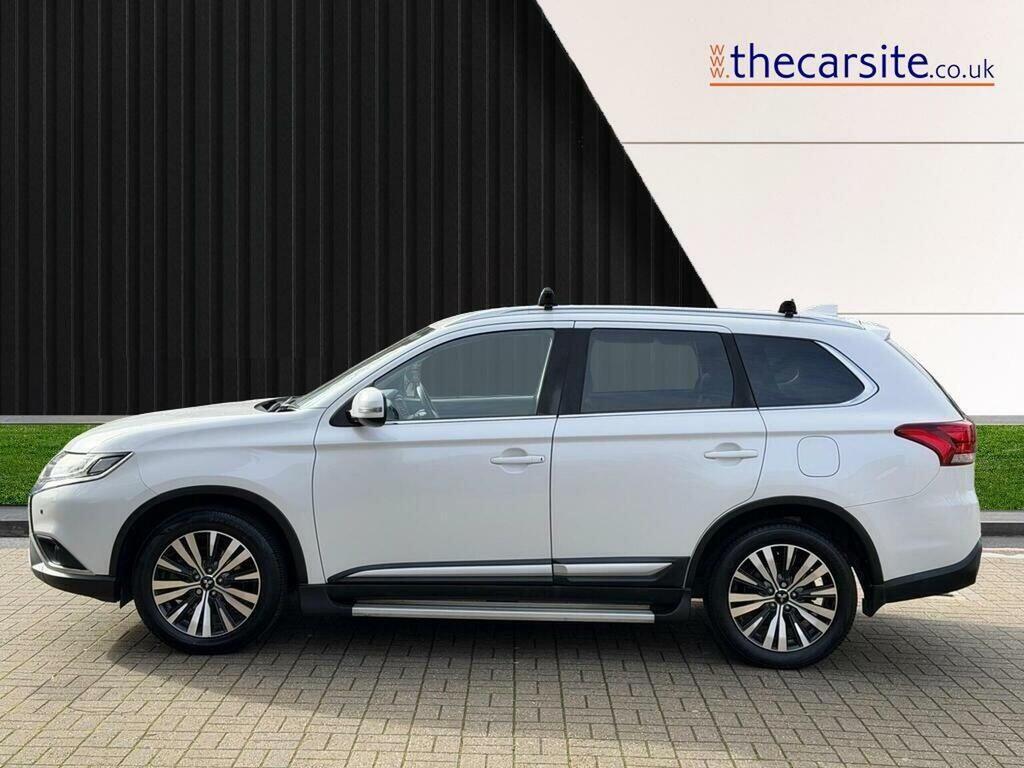 Mitsubishi Outlander Suv 2.0 Mivec Juro Cvt 4Wd Euro 6 Ss 2018 White #3