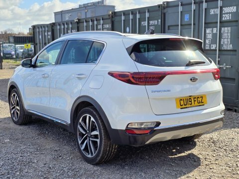 Kia Sportage 1.6 Crdi 4 CU19FGZ White #4