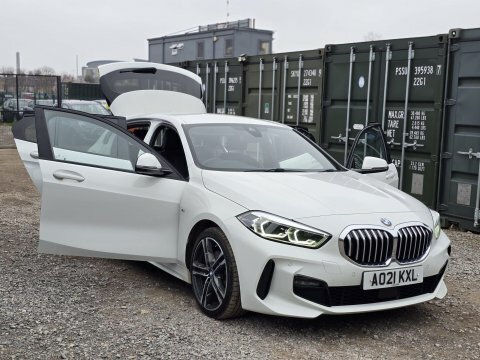 BMW 1 Series 2.0 118D M AO21KXL White #6
