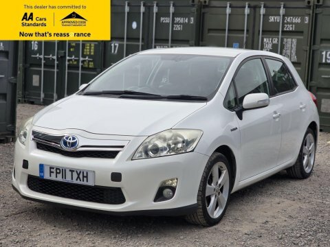 Toyota Auris 1.8 Vvt-h T FP11TXH White #3