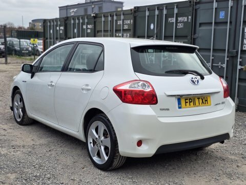 Toyota Auris 1.8 Vvt-h T FP11TXH White #4