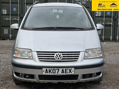 Volkswagen Sharan 1.9 Tdi Pd AK07AEX Silver #2