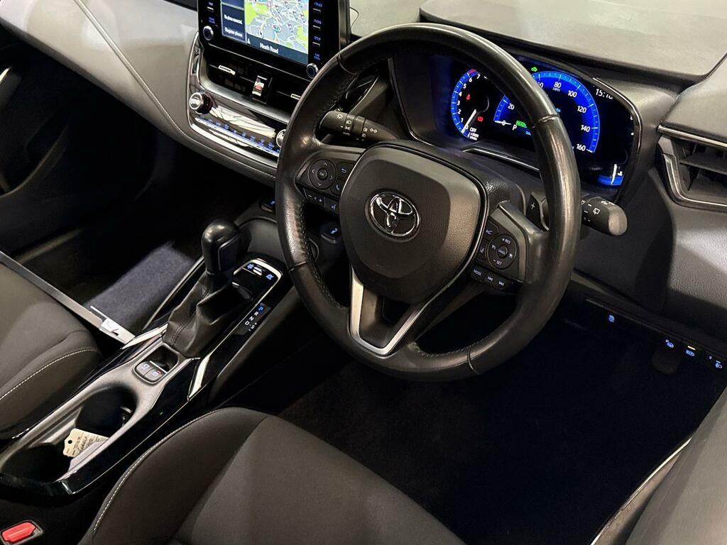 Toyota Corolla 2.0 Vvt-i Hybrid Icon Tech Cvt CY70CRK White #3