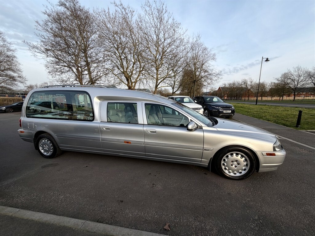 Volvo S80 2.9 Hearse Silver #3