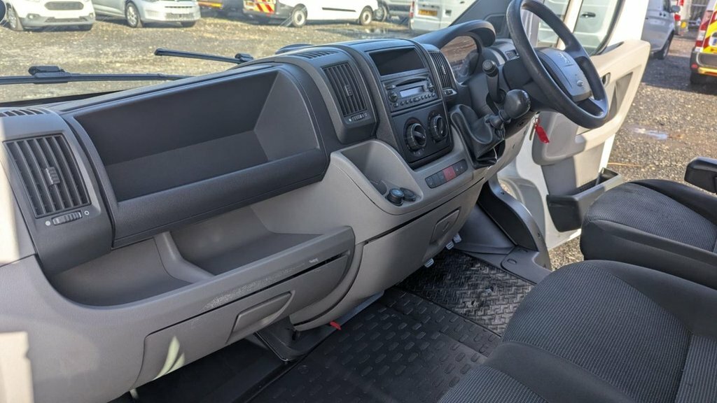 Peugeot Boxer 2.2L Null White #13