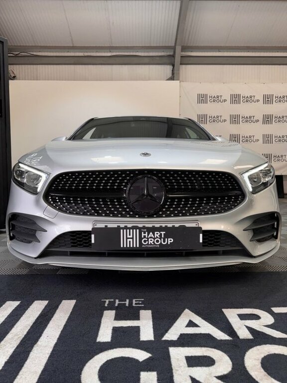 Mercedes-Benz A Class 1.3 A180 Amg Line Executive Hatchback LM21XUO Black #3