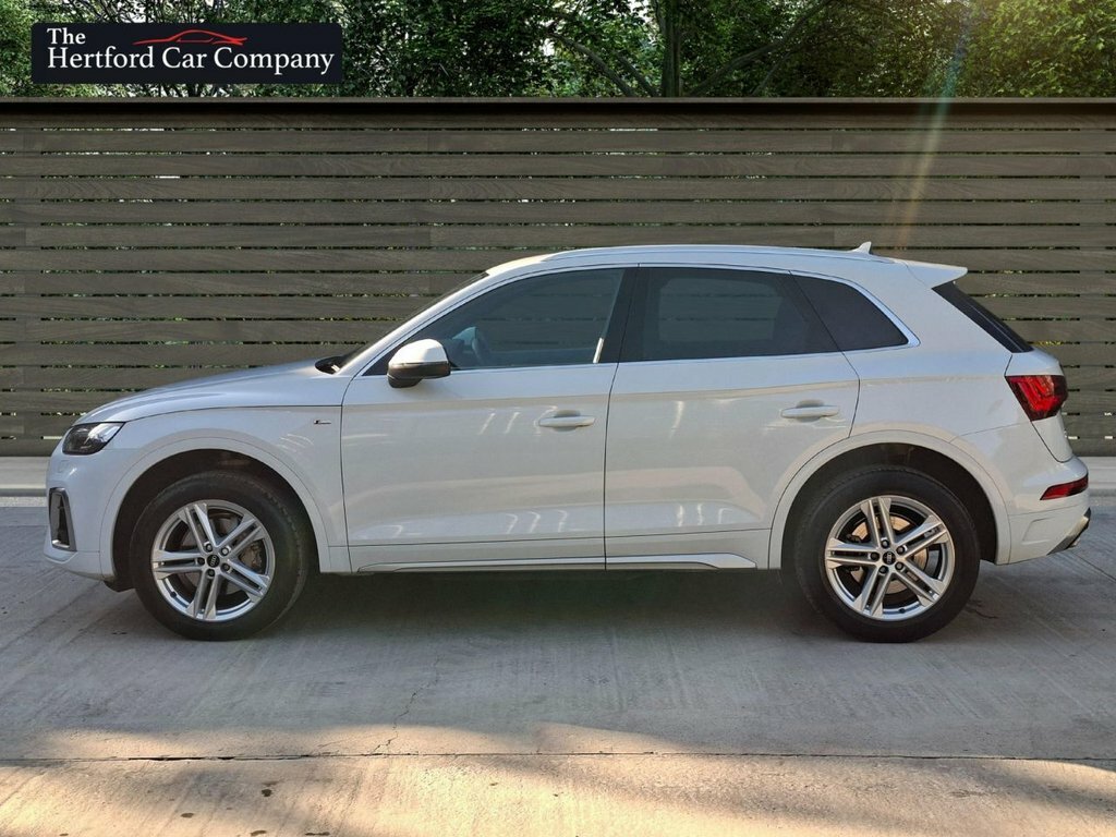 Audi Q5 2L S Line MJ70EHX White #4