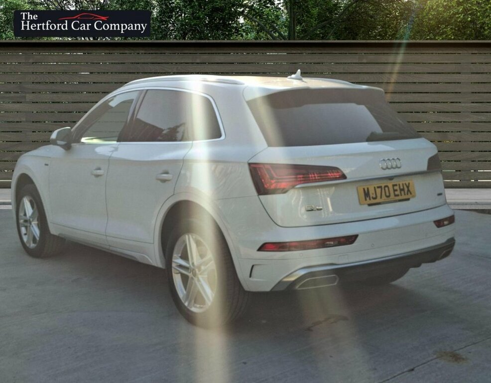 Audi Q5 2L S Line MJ70EHX White #5