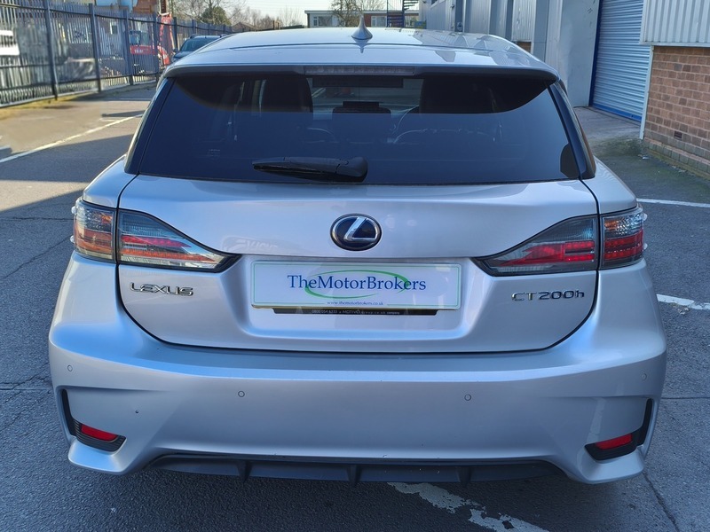 Lexus CT Luxury Silver #6