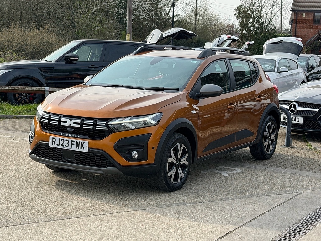 Dacia Sandero Stepway 1.0 Tce Journey Hatchback Euro 6 RJ23FWK Orange #2