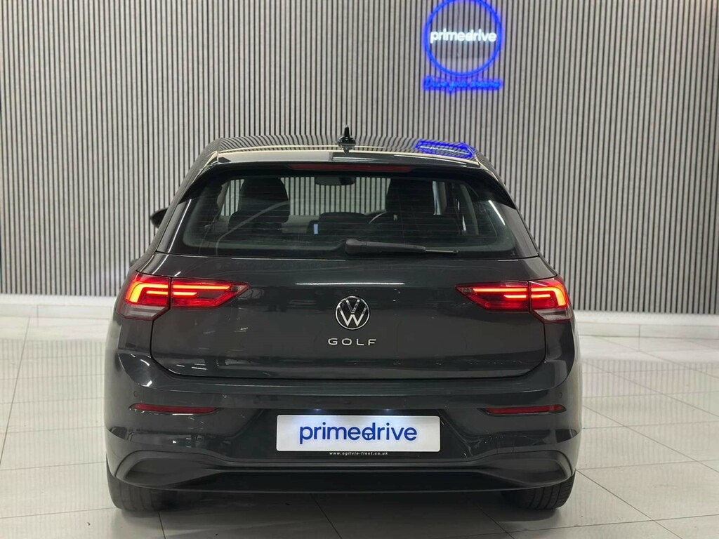 Volkswagen Golf Life Tsi YF23DCY #4