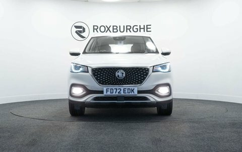 MG HS Suv FD72EDK White #2