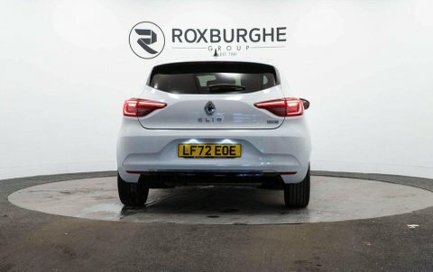 Renault Clio Hatchback LF72EOE White #4