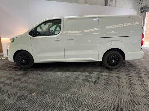 Vauxhall Vivaro 2022 72 F2900 DV72HTO White #3