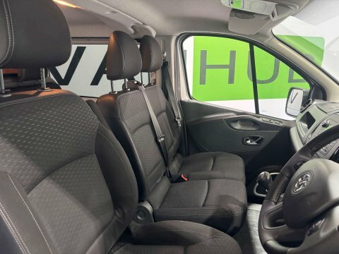 Vauxhall Vivaro 2018 68 1.6 DU68WFB Silver #2